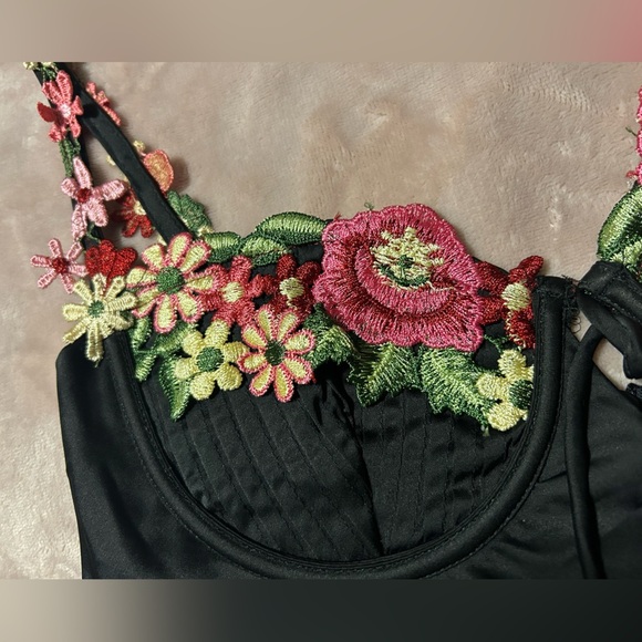 NWT Hello Molly Blooming Confidence Slip Dress with Floral details. Size M. - Picture 7 of 13